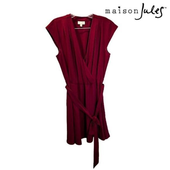 Maison Jules Cap Sleeve Pleated‎ V-neck Faux Wrap Tie Waist Dress - Picture 2 of 5